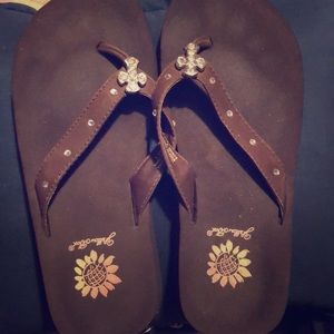 yellow box flip flops